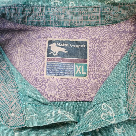 Modern Amusement Mens Button Up Shirt Size XL Blue White Camping Print Casual - Picture 6 of 10